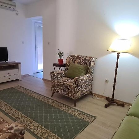 Apartments Obala Dragovic Petrovac Bagian luar foto