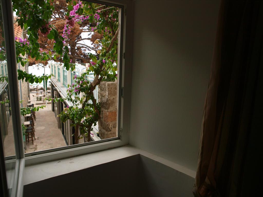 Apartments Obala Dragovic Petrovac Ruang foto
