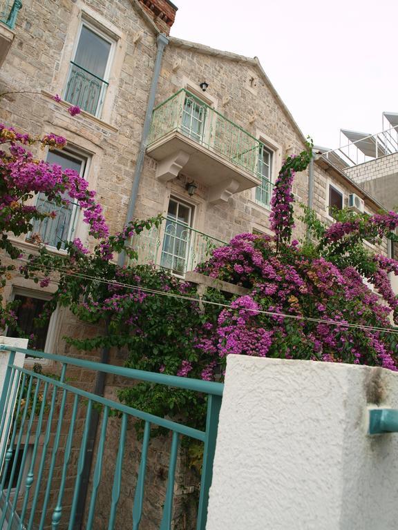 Apartments Obala Dragovic Petrovac Bagian luar foto